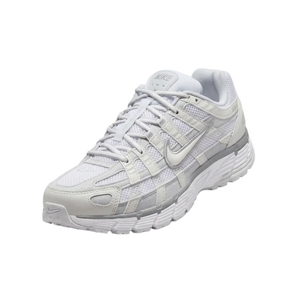 NIKE P6000